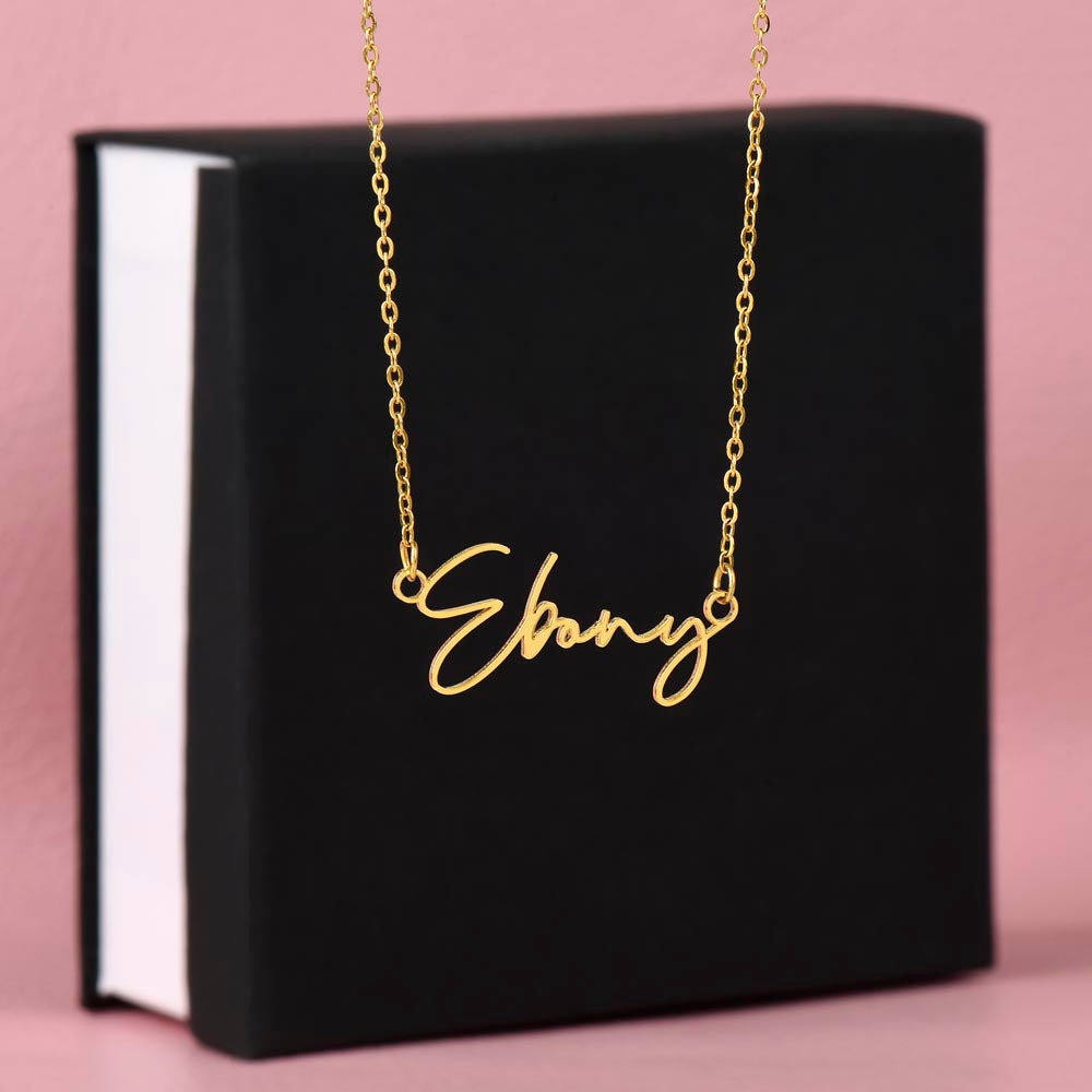 Stylish Signature Necklace for a Unique Look